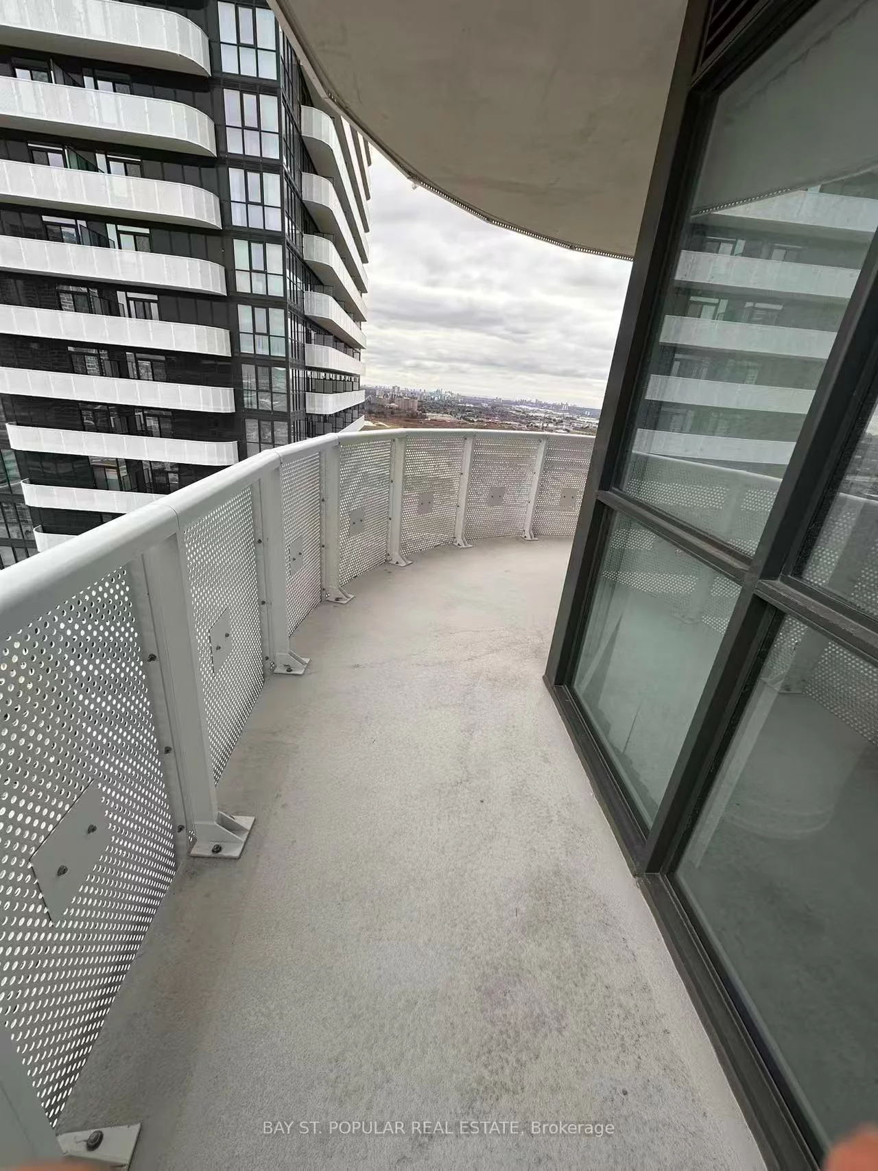 8, Interchange, Vaughan Corporate Centre, Vaughan