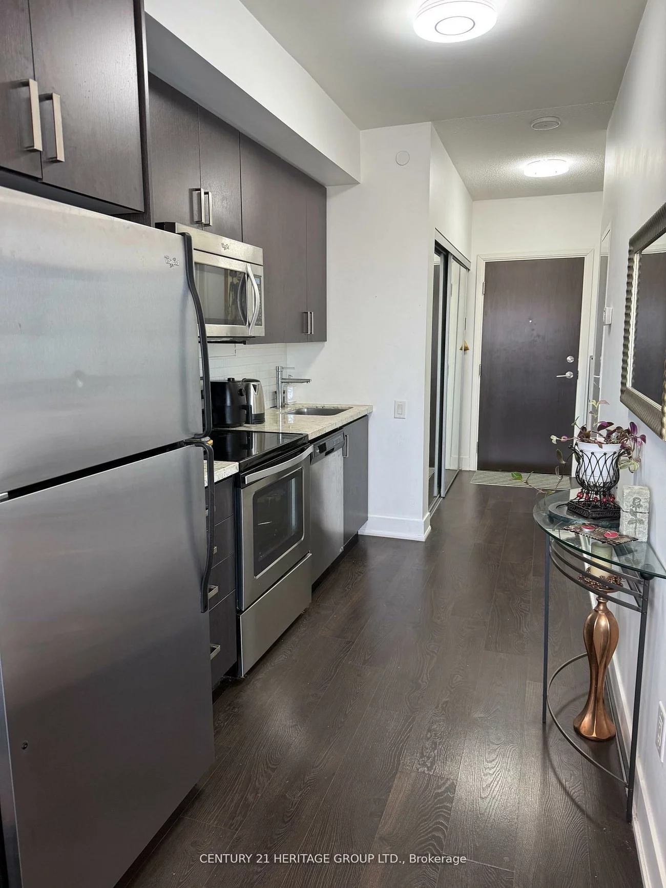 7608, Yonge, Crestwood-Springfarm-Yorkhill, Vaughan