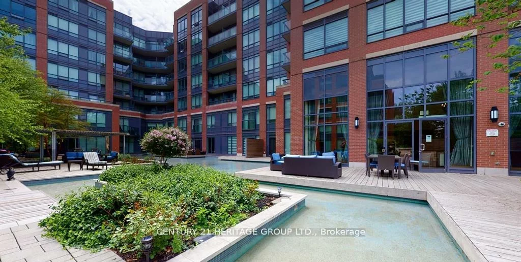 7608, Yonge, Crestwood-Springfarm-Yorkhill, Vaughan