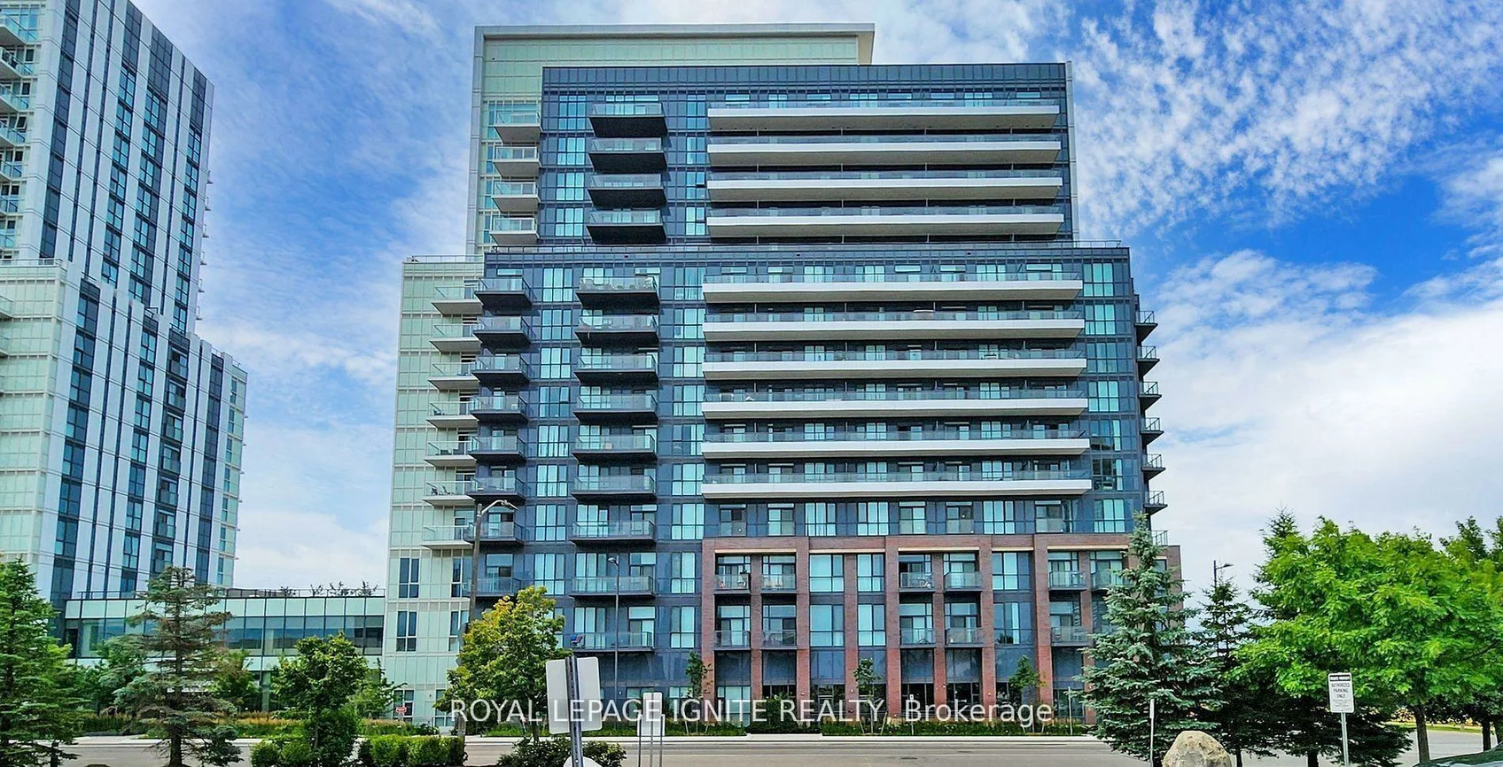 10, Honeycrisp, Vaughan Corporate Centre, Vaughan