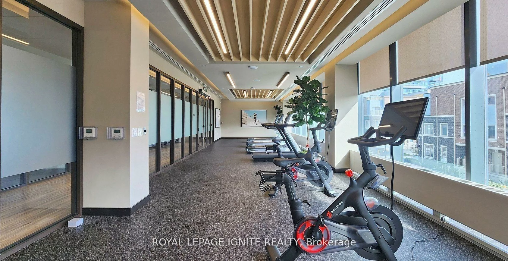10, Honeycrisp, Vaughan Corporate Centre, Vaughan
