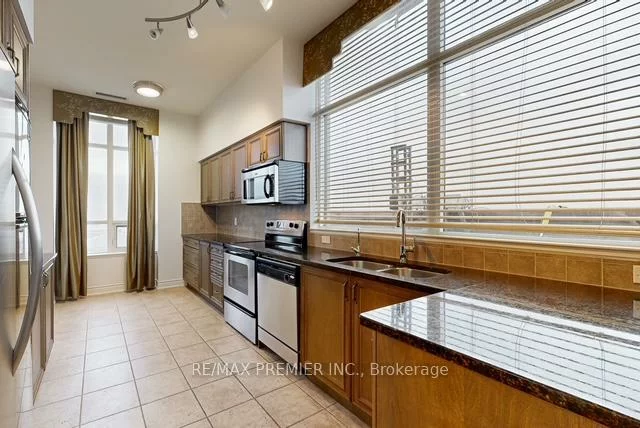 9225, Jane, Maple, Vaughan