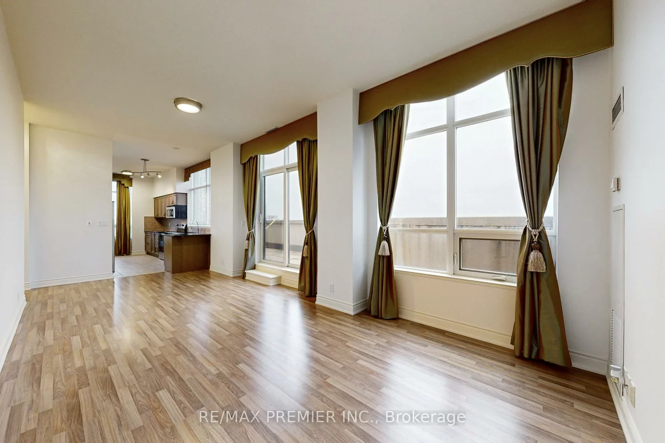 9225, Jane, Maple, Vaughan
