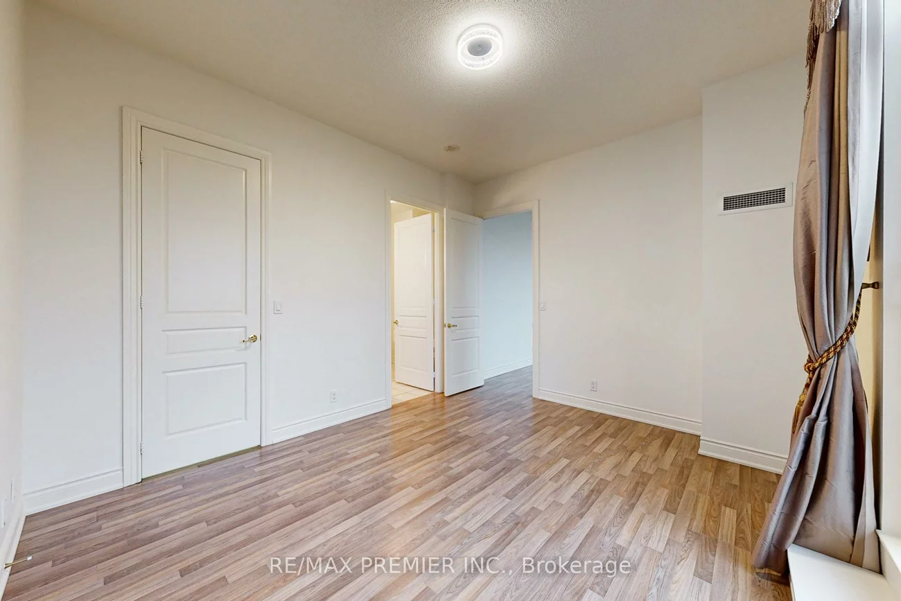 9225, Jane, Maple, Vaughan