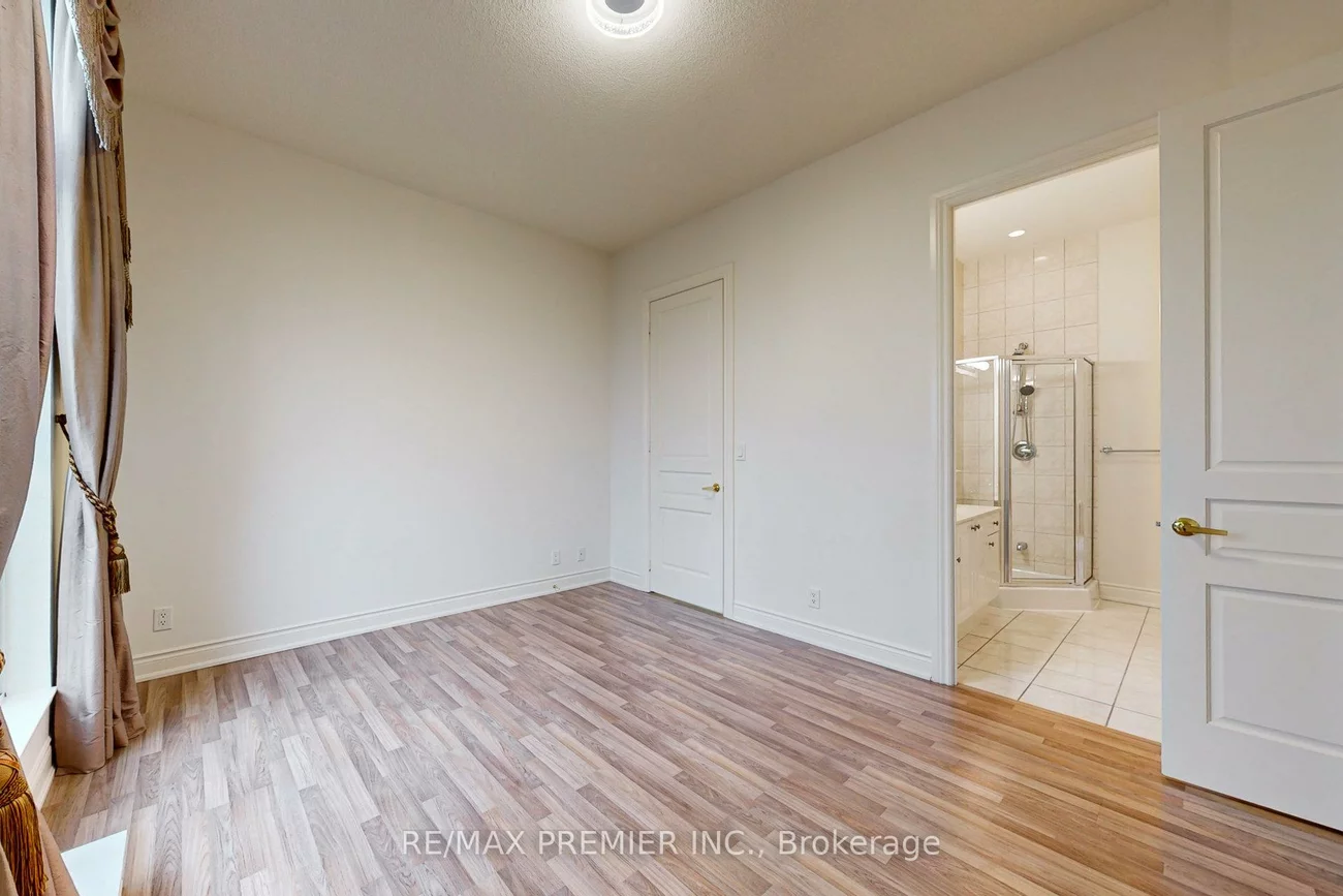 9225, Jane, Maple, Vaughan