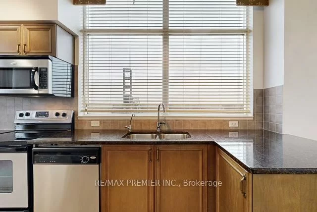 9225, Jane, Maple, Vaughan