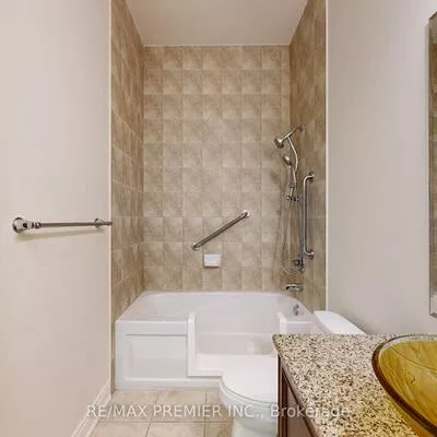 9225, Jane, Maple, Vaughan