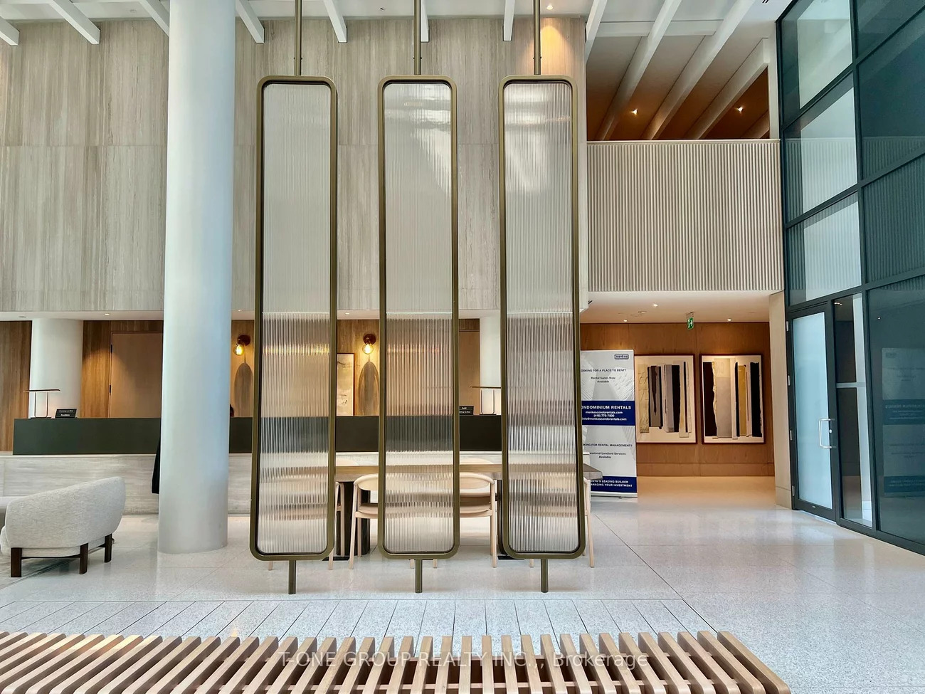 225, Commerce, Vaughan Corporate Centre, Vaughan