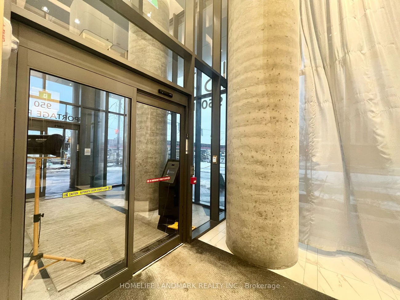 950, Portage, Vaughan Corporate Centre, Vaughan