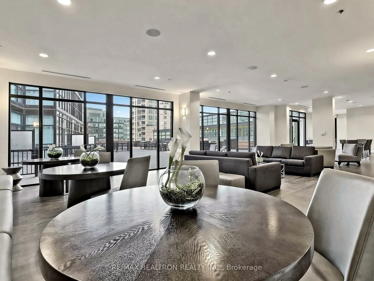 2910, HWY 7, Concord, Vaughan
