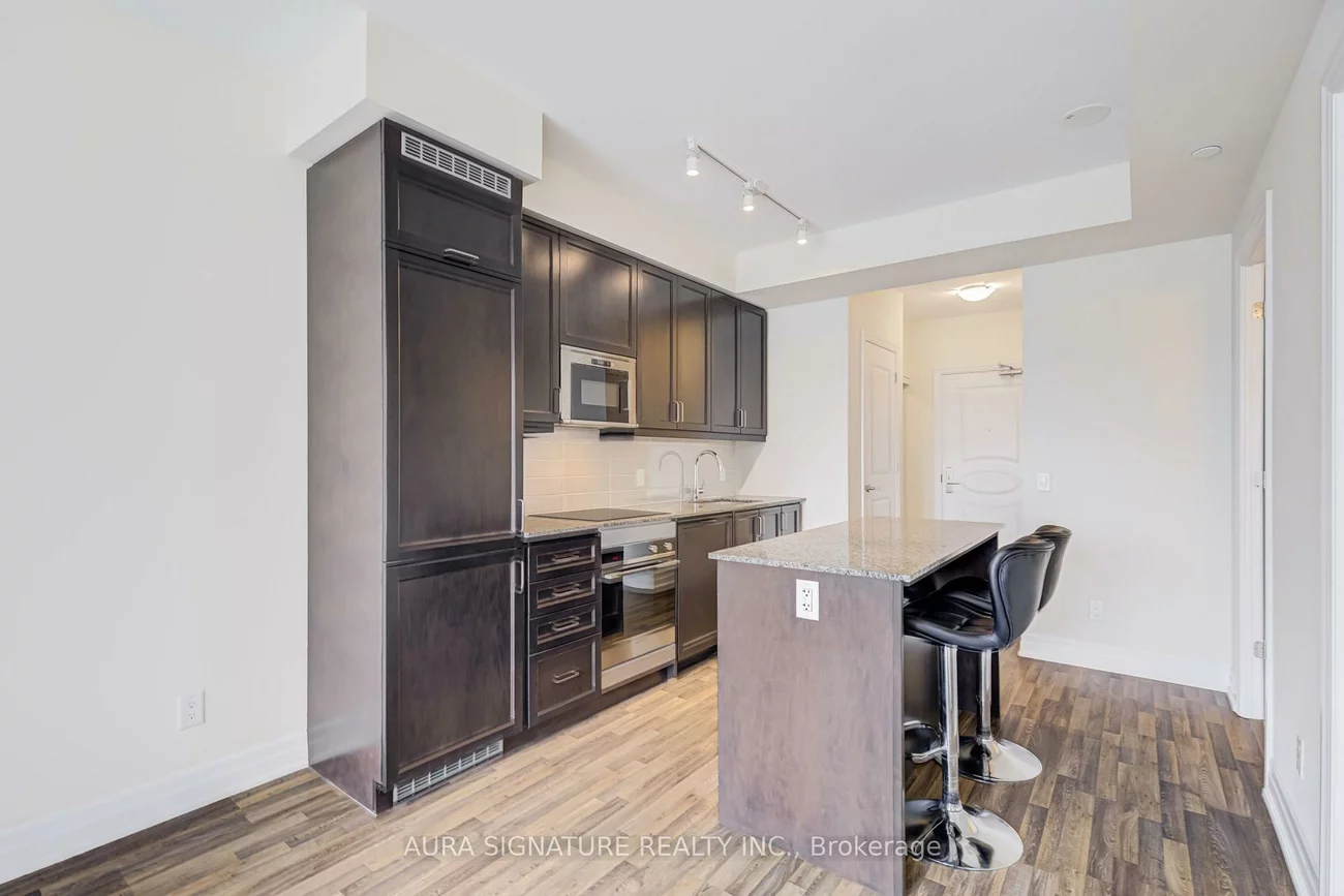9085, Jane, Concord, Vaughan