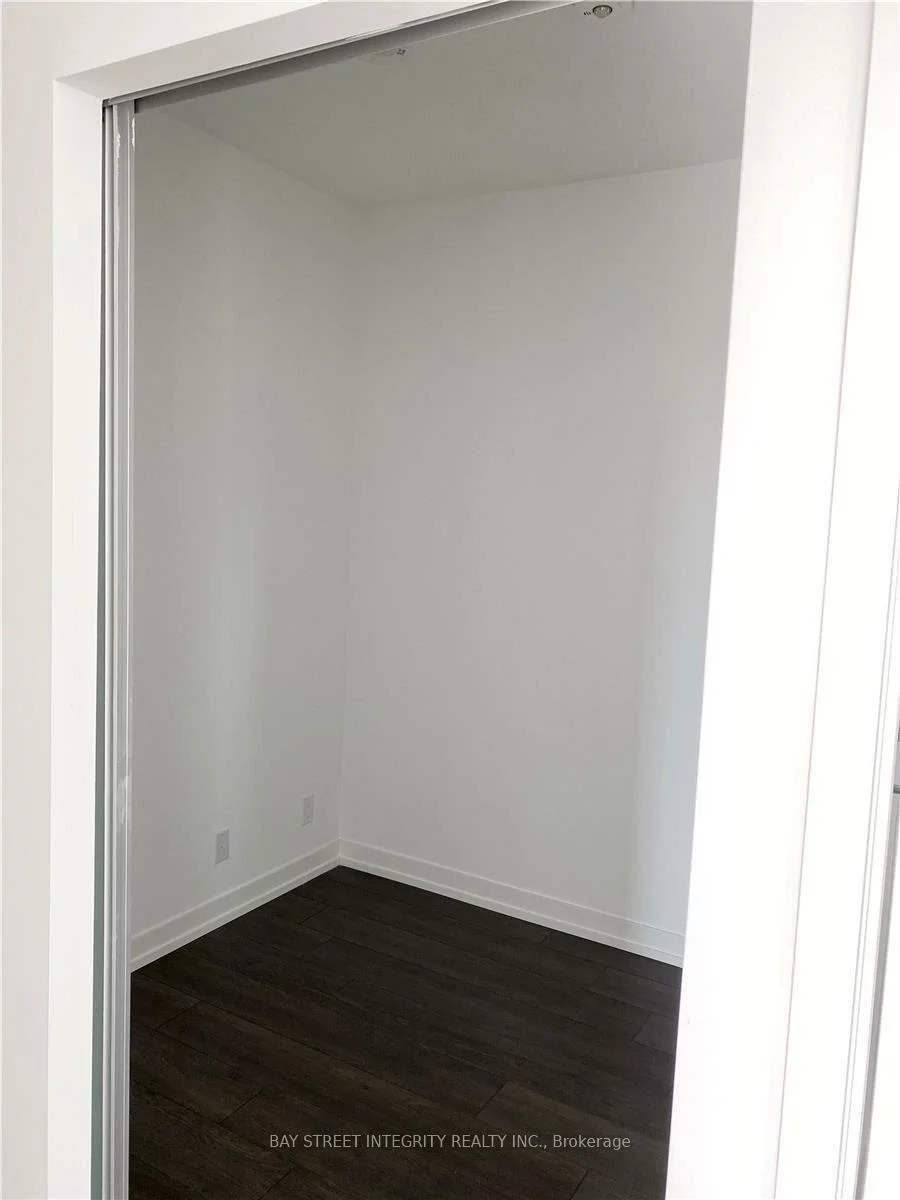 898, Portage, Vaughan Corporate Centre, Vaughan