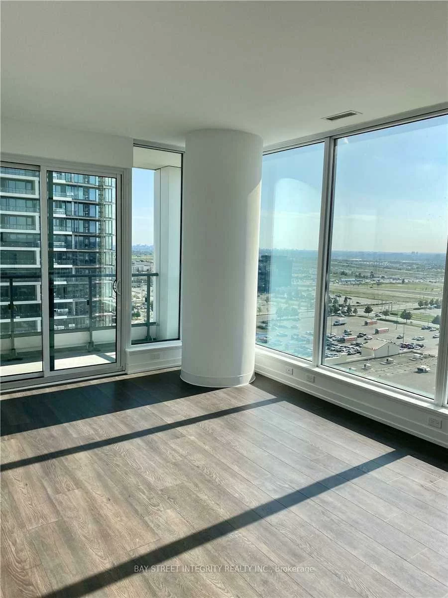 898, Portage, Vaughan Corporate Centre, Vaughan