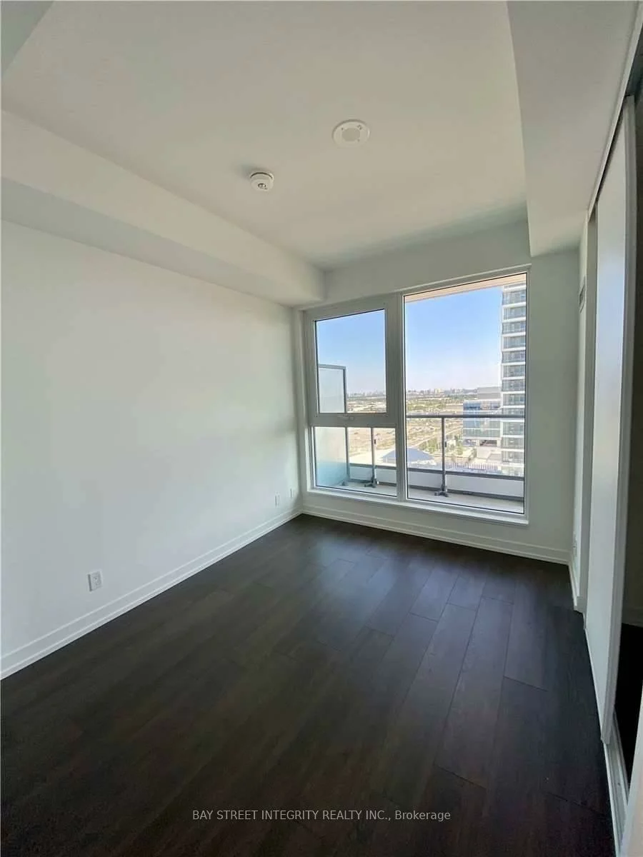 898, Portage, Vaughan Corporate Centre, Vaughan
