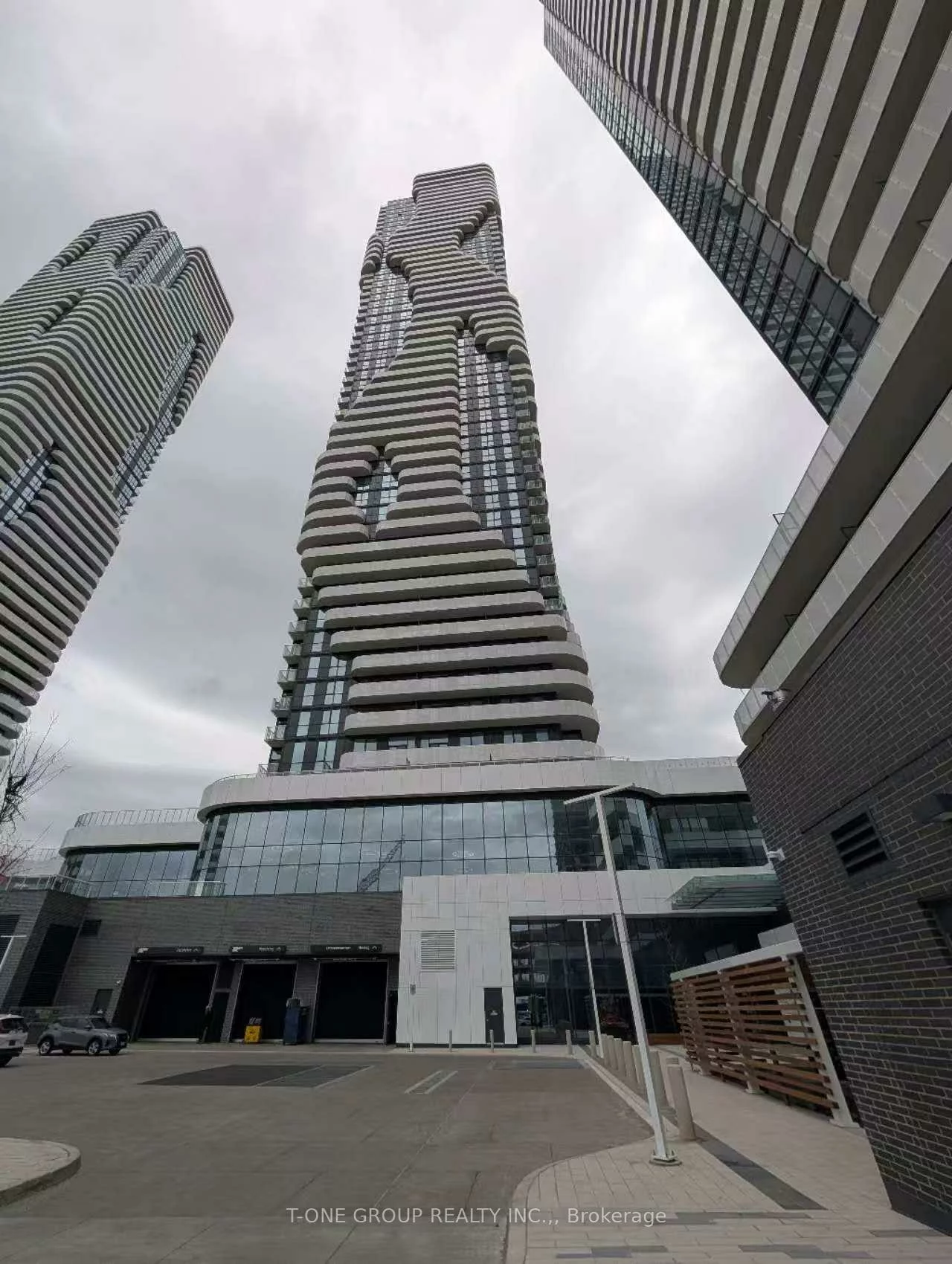 8, Interchange, Vaughan Corporate Centre, Vaughan