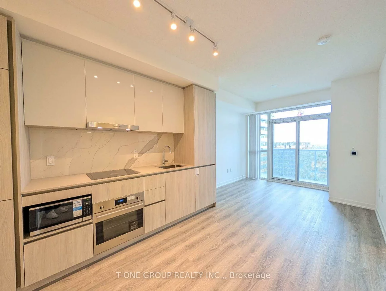 8, Interchange, Vaughan Corporate Centre, Vaughan