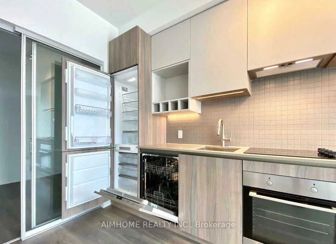 950, Portage, Vaughan Corporate Centre, Vaughan