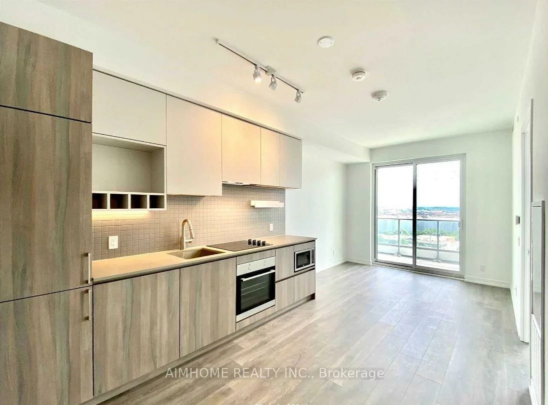 950, Portage, Vaughan Corporate Centre, Vaughan