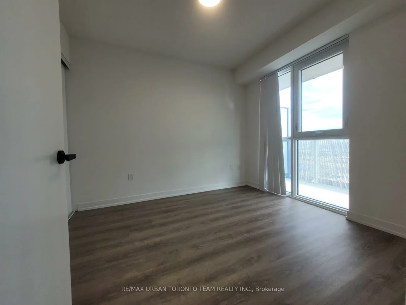 195, Commerce, Vaughan Corporate Centre, Vaughan