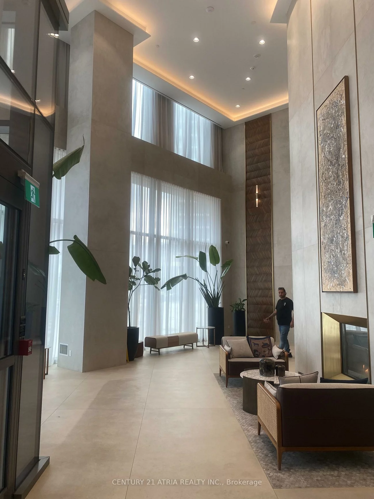 1000, Portage, Vaughan Corporate Centre, Vaughan