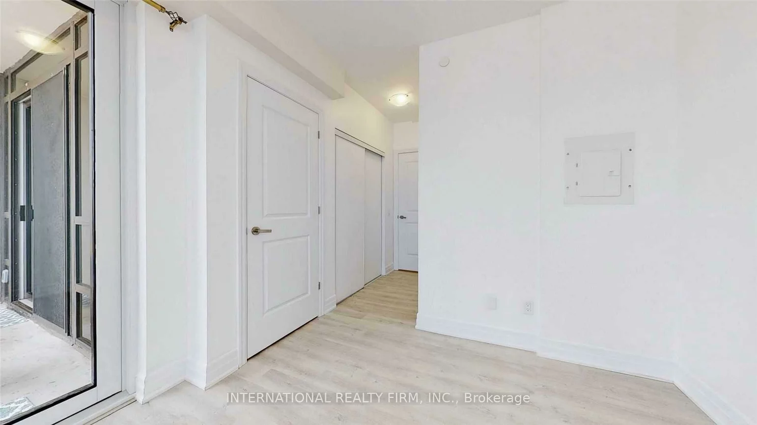 9085, Jane, Concord, Vaughan