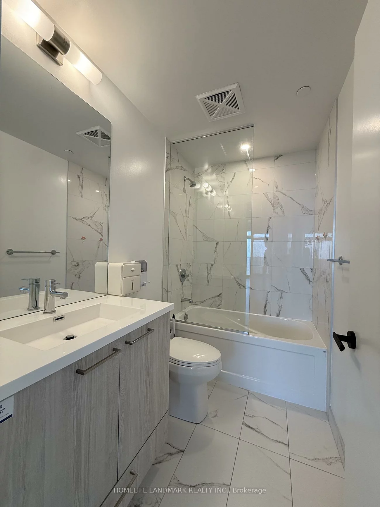 195, Commerce, Vaughan Corporate Centre, Vaughan