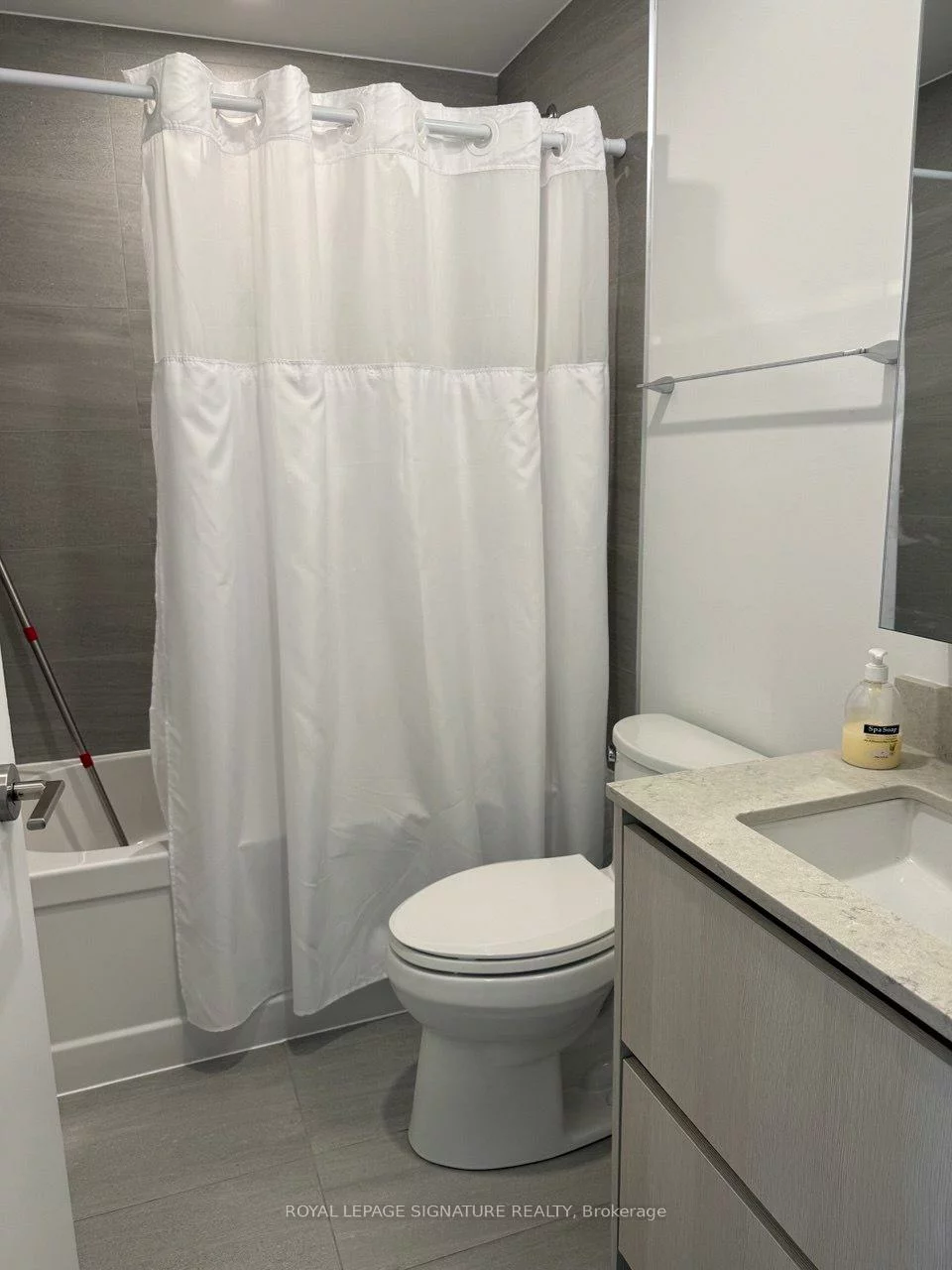 8188, Yonge, Uplands, Vaughan