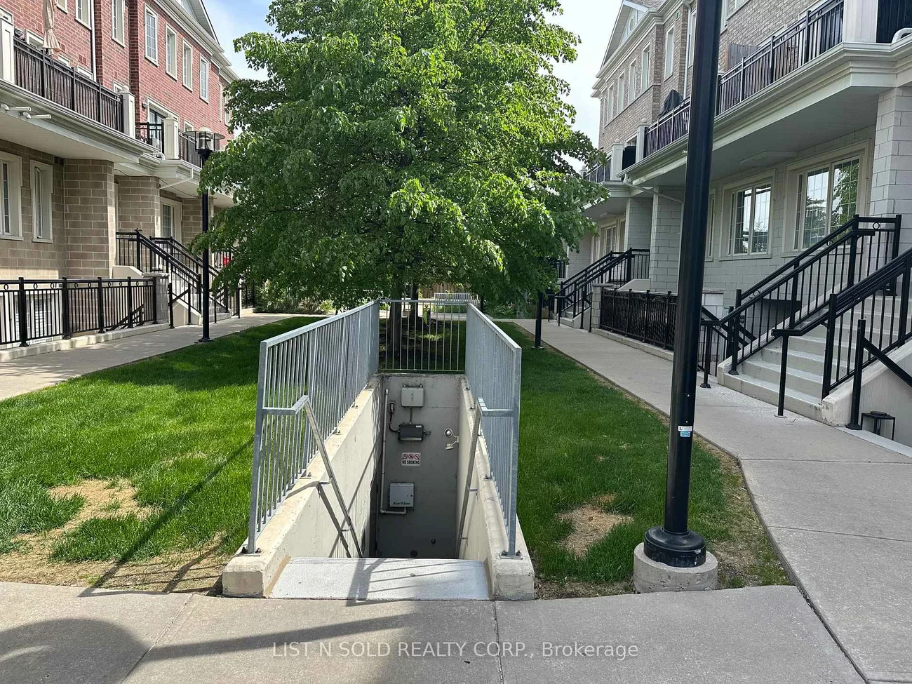 26, Bruce, East Woodbridge, Vaughan