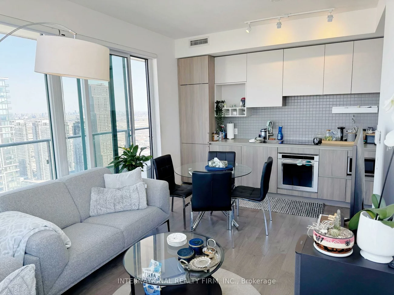 950, Portage, Vaughan Corporate Centre, Vaughan