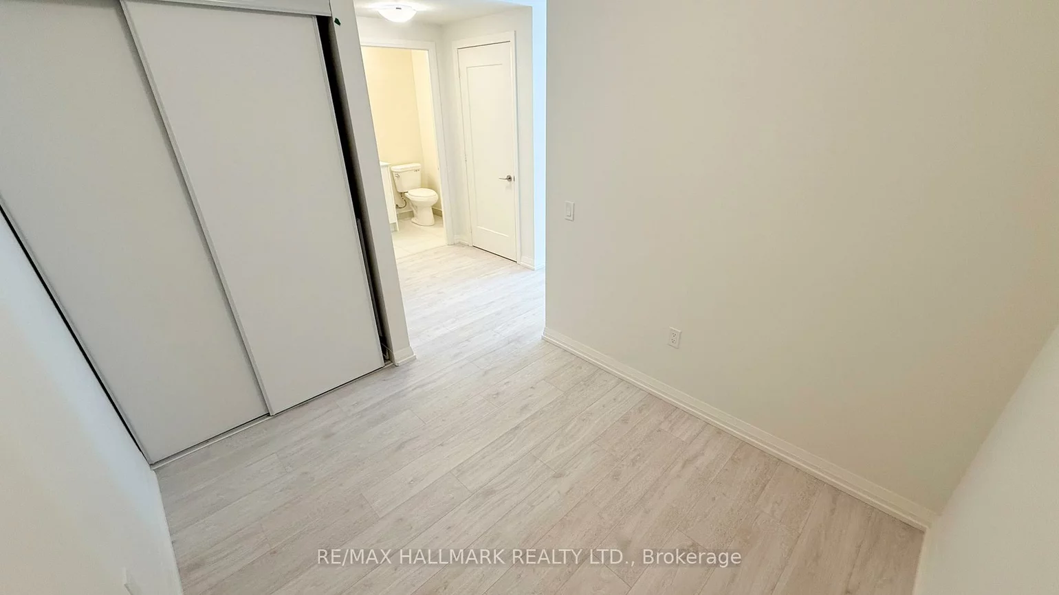 27, Korda, Vellore Village, Vaughan