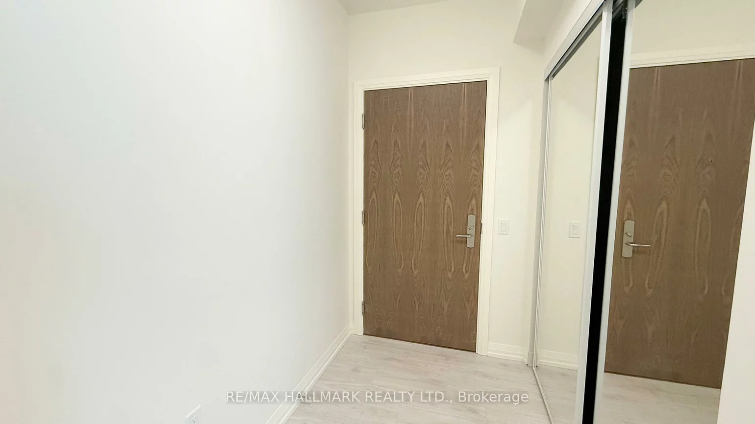 27, Korda, Vellore Village, Vaughan
