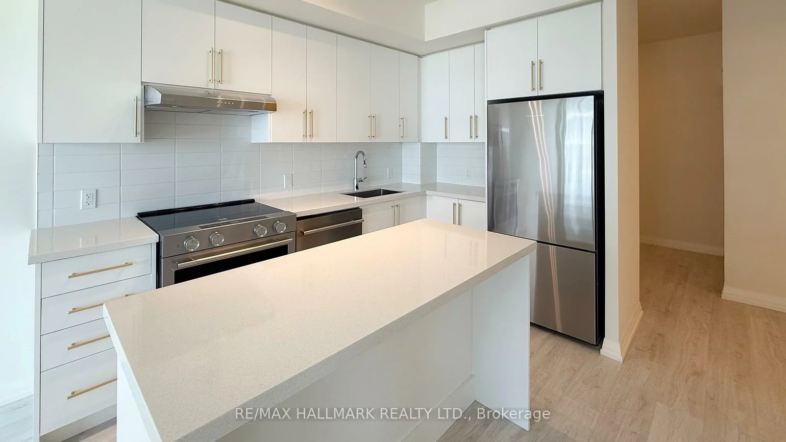 27, Korda, Vellore Village, Vaughan