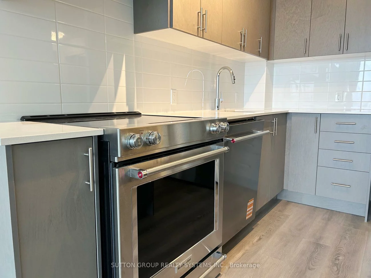 27, Korda, Vellore Village, Vaughan