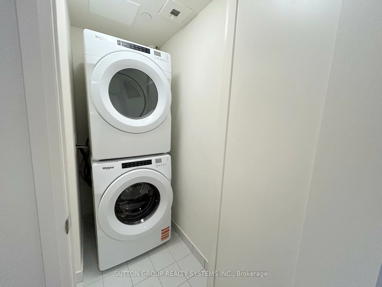 27, Korda, Vellore Village, Vaughan