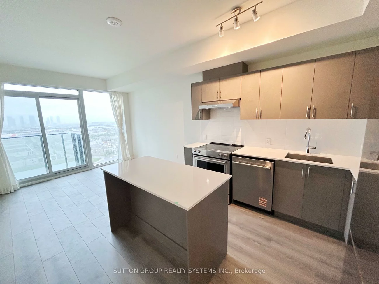 27, Korda, Vellore Village, Vaughan