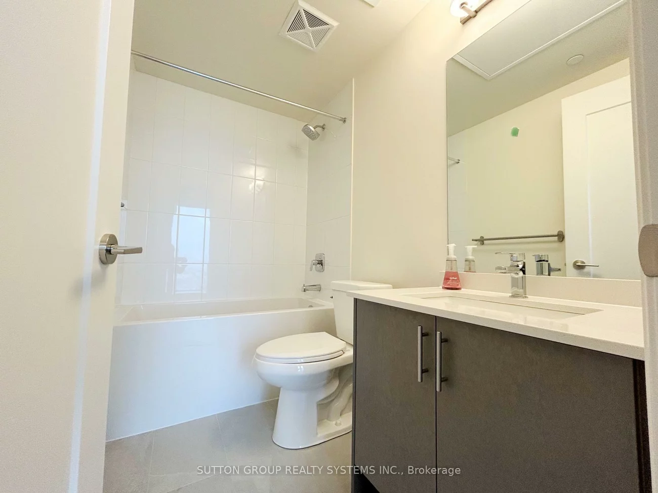 27, Korda, Vellore Village, Vaughan