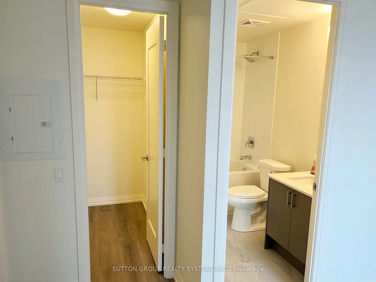 27, Korda, Vellore Village, Vaughan