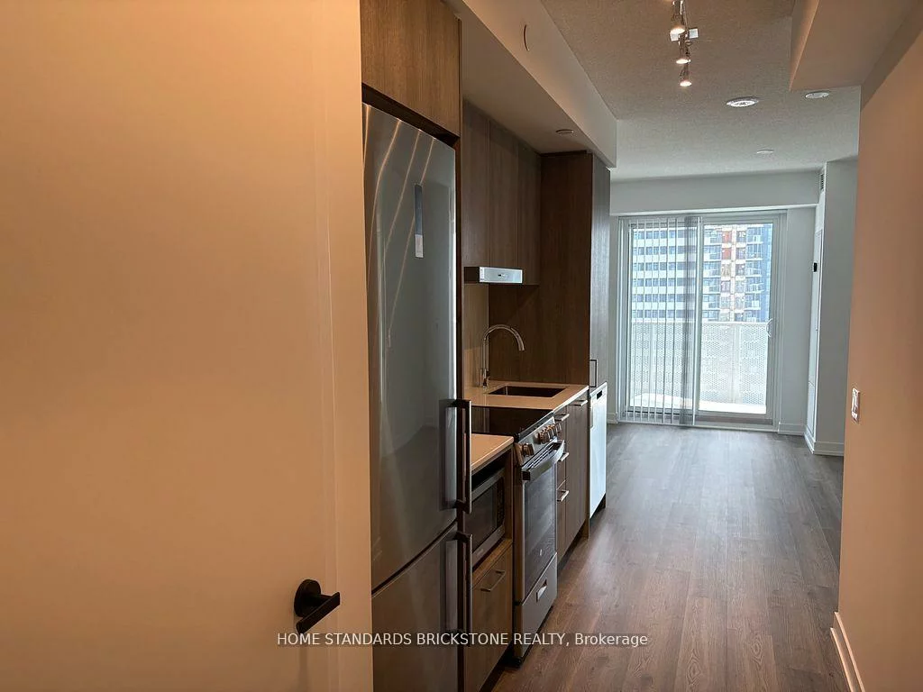 195, Commerce, Vaughan Corporate Centre, Vaughan