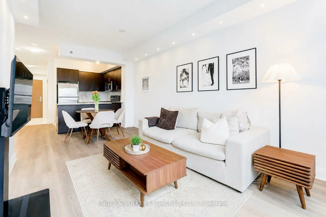 520, Steeles, Crestwood-Springfarm-Yorkhill, Vaughan