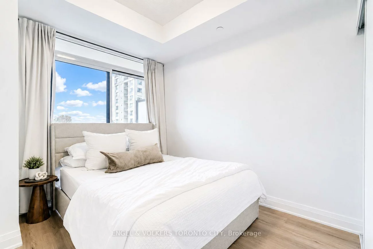 520, Steeles, Crestwood-Springfarm-Yorkhill, Vaughan