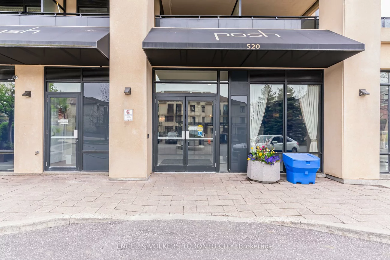 520, Steeles, Crestwood-Springfarm-Yorkhill, Vaughan