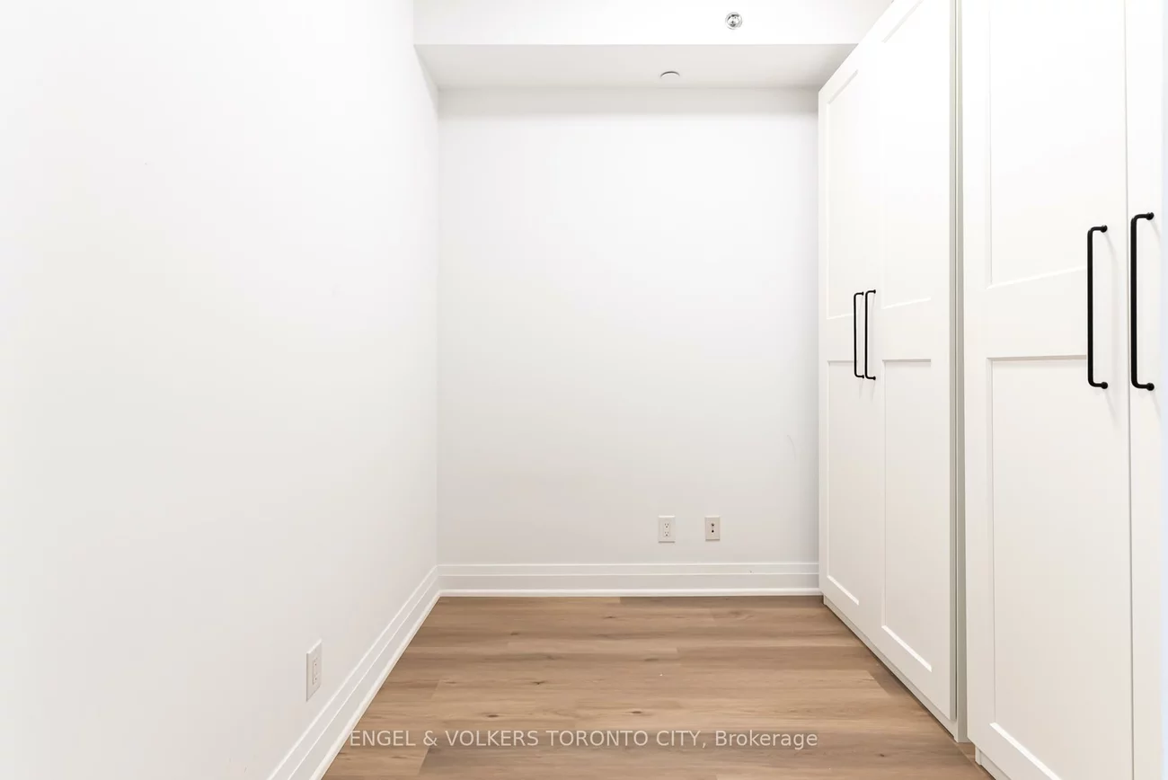 520, Steeles, Crestwood-Springfarm-Yorkhill, Vaughan