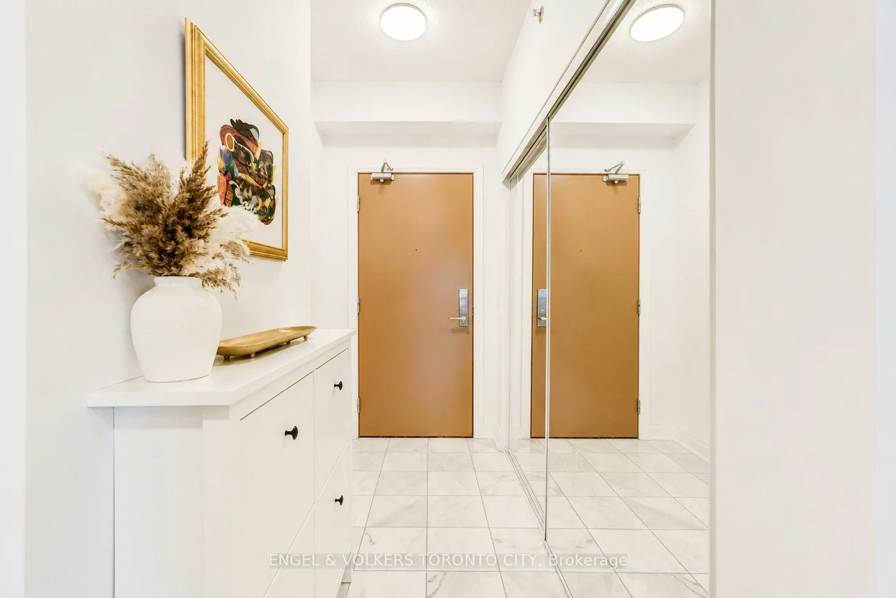 520, Steeles, Crestwood-Springfarm-Yorkhill, Vaughan