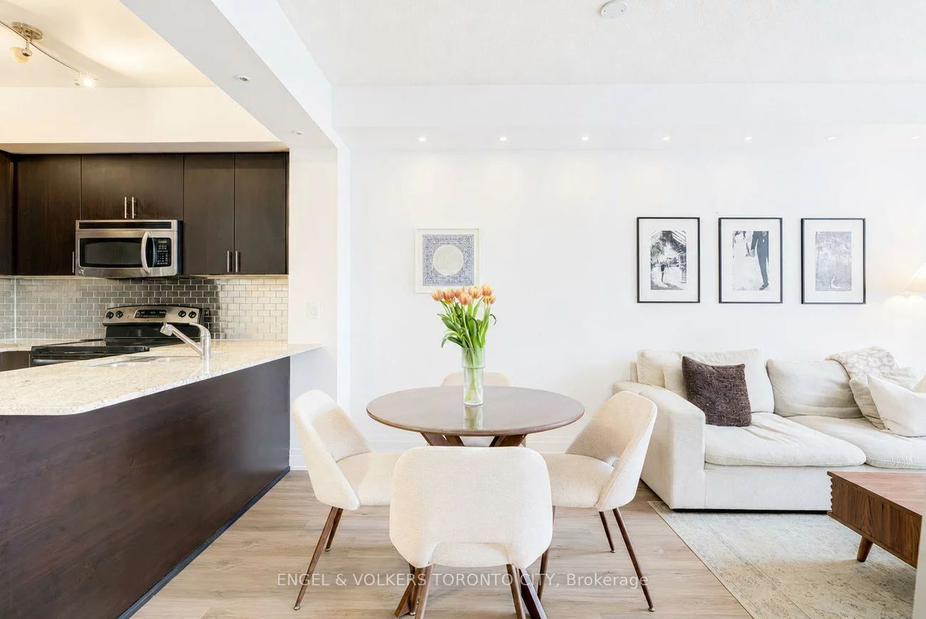 520, Steeles, Crestwood-Springfarm-Yorkhill, Vaughan