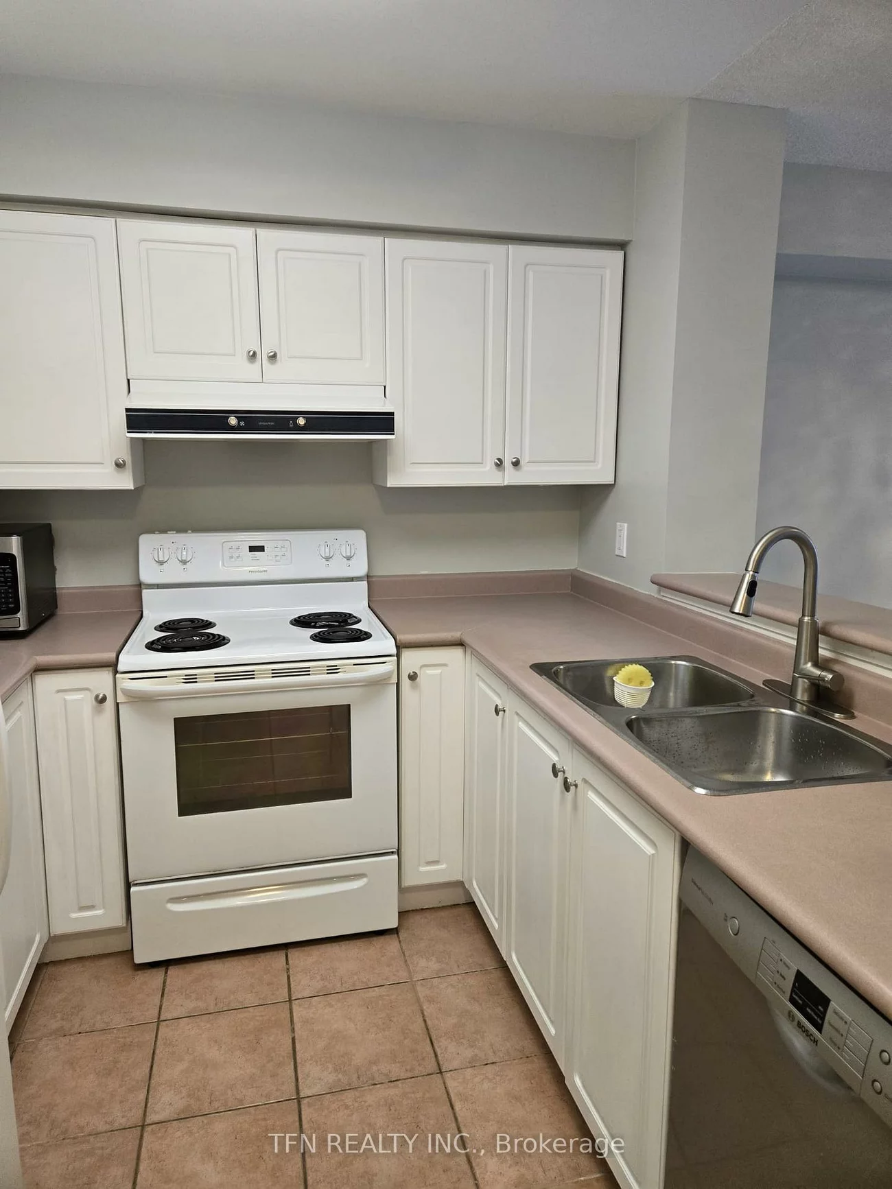 1, Emerald, Crestwood-Springfarm-Yorkhill, Vaughan