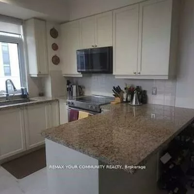 12, Woodstream, Vaughan Grove, Vaughan