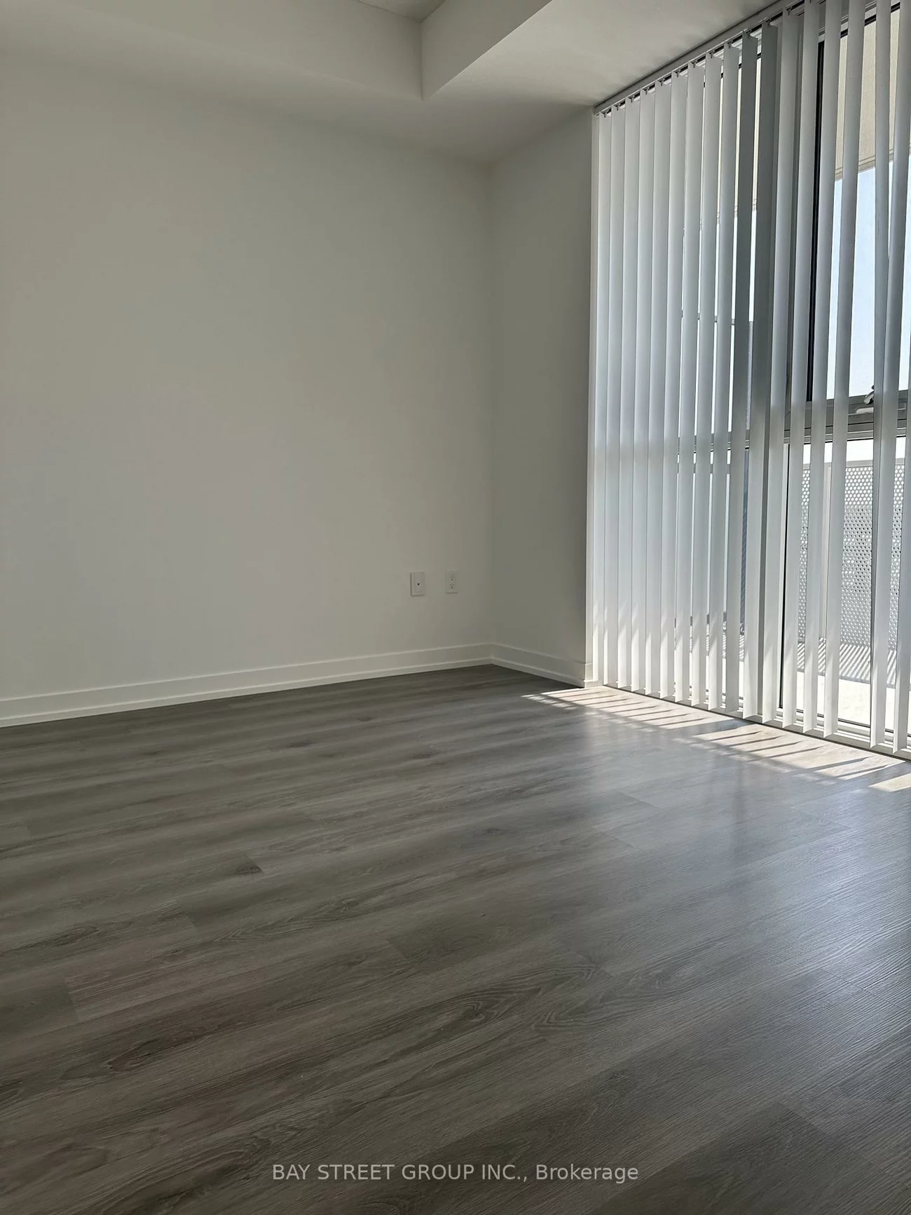 28, Interchange, Vaughan Corporate Centre, Vaughan