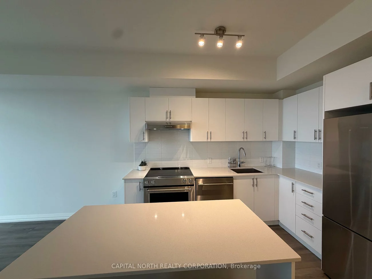 27, Korda, Vellore Village, Vaughan