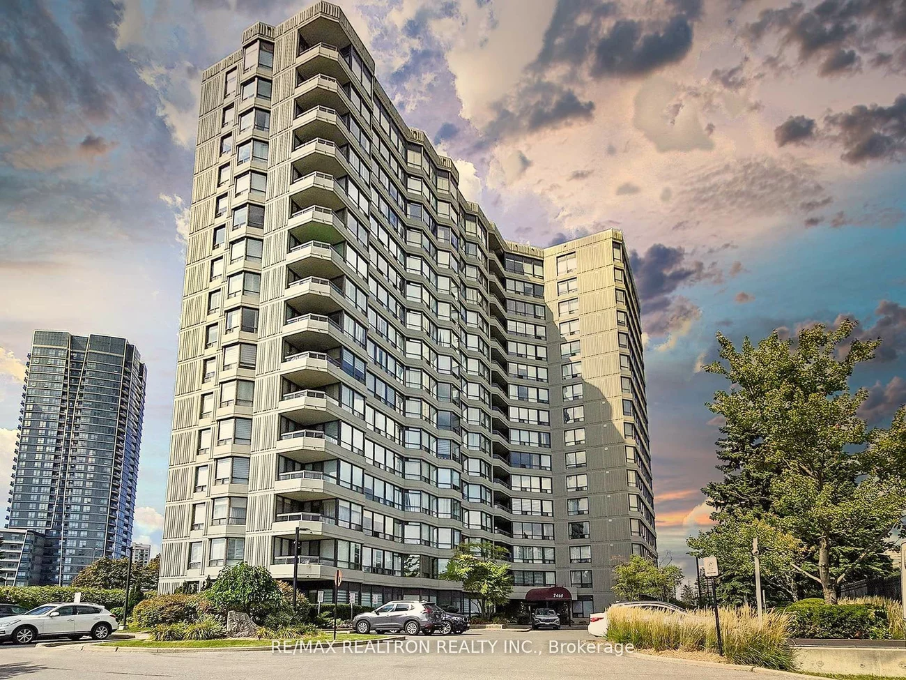 7460, Bathurst, Brownridge, Vaughan