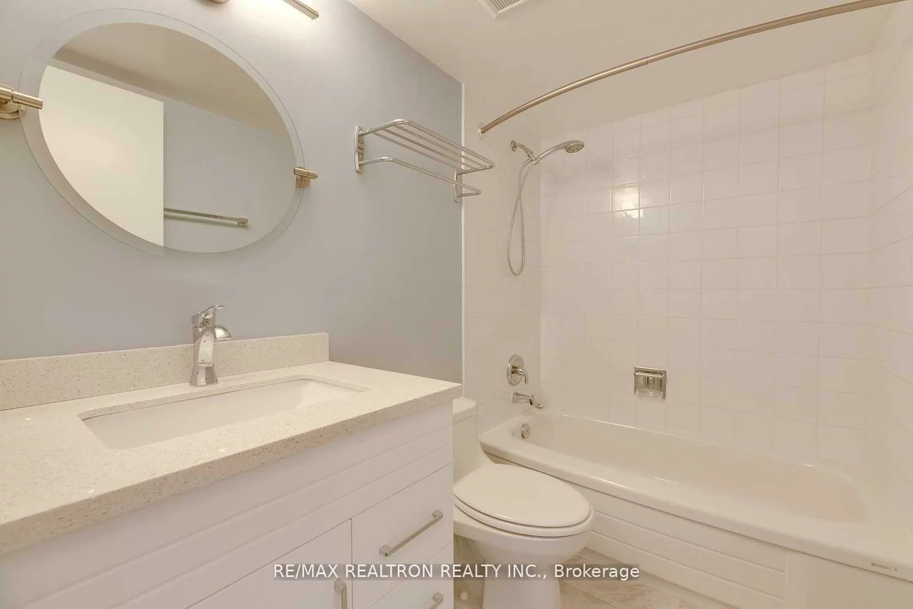 7460, Bathurst, Brownridge, Vaughan